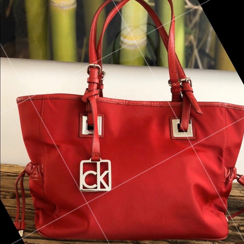 Calvin Klein Tote 👜